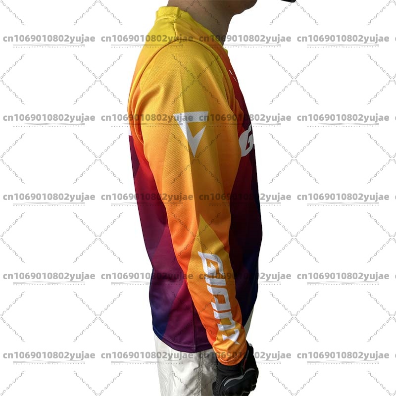 Men's Giant Long Sleeve Mounta - Crossfit Gear For Men ulasan dan harga